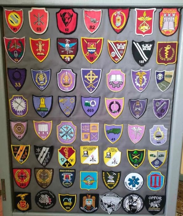 Embleme militare