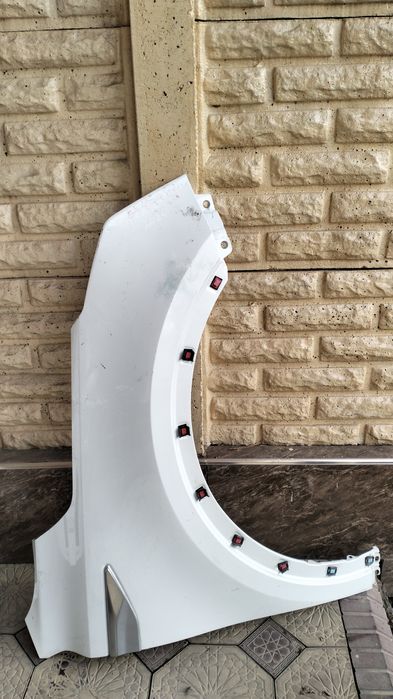 Фара Кия Саренто