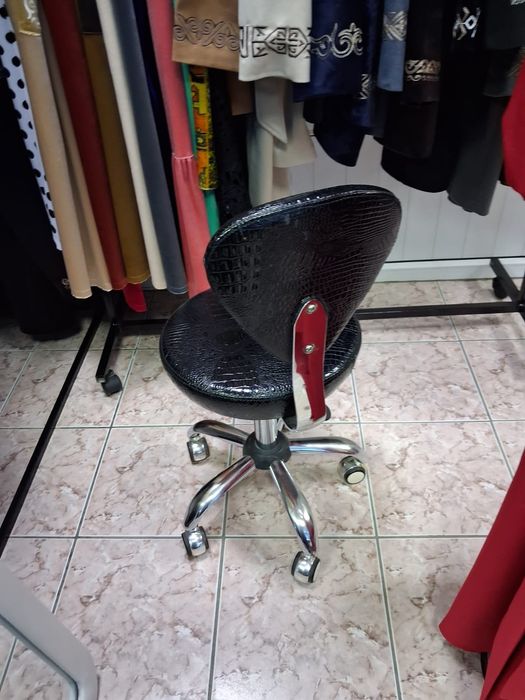 Срочно продам. Кресло за 12тыс.