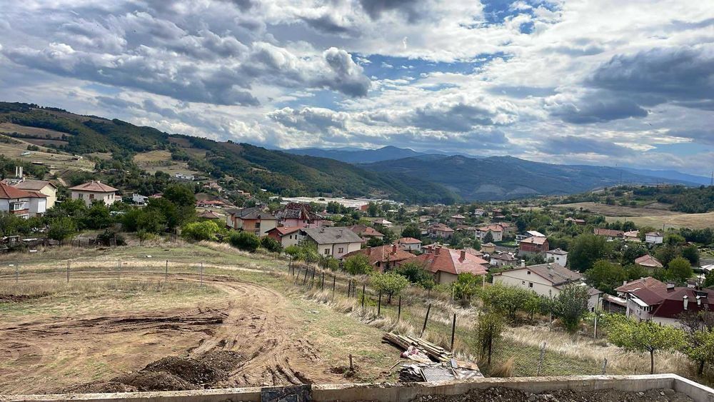 Продава се Къща в Благоевград, Освобождение - 274 кв.м за 1168 €/кв.м - Снимка #2