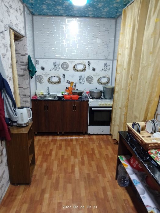 Uy sotiladi nurafshon shahri pshk 13d7kv