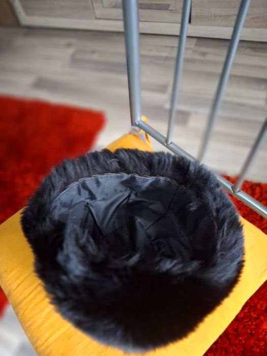 Vand caciula de blana narurala