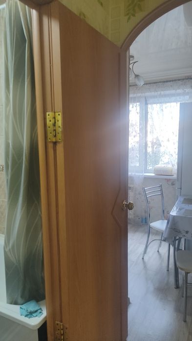 Дверь на 700 в комплекте