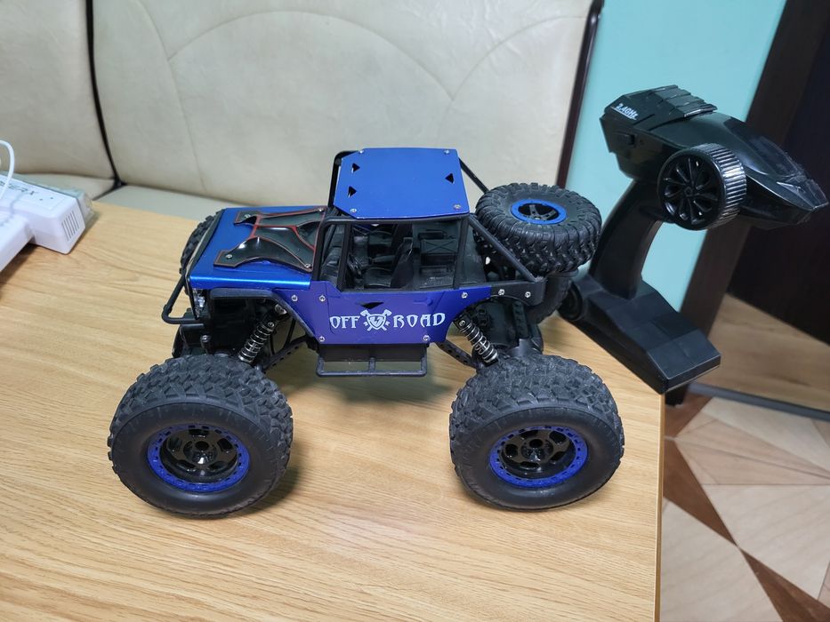 Masinuta cu telecomanda 30 cm