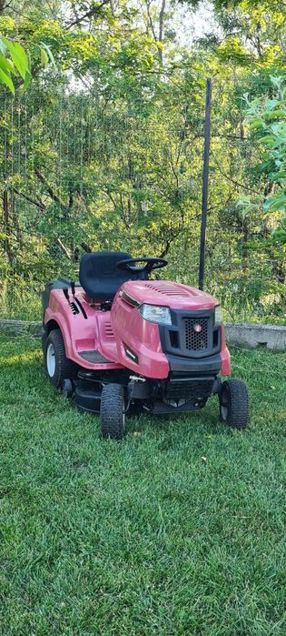 Tractoras tuns gazon
