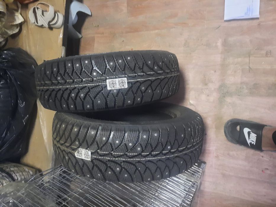 Продам зимние шины 185/60/14 2-шт