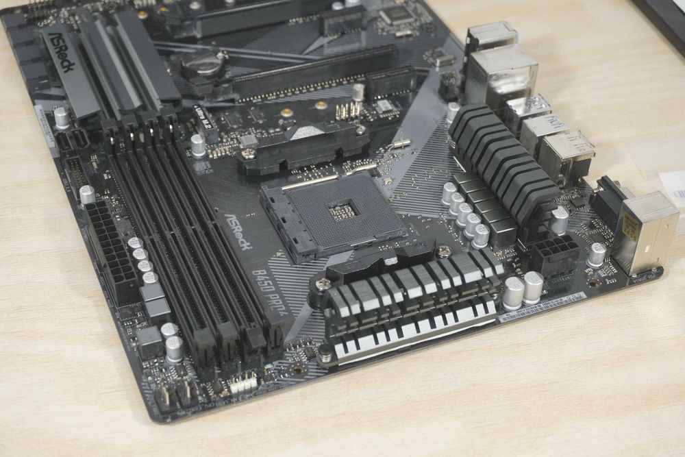 AM4 Motherboard B450 AsRock Pro4 / Вкл.ДДС