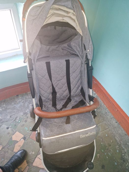 Продам коляску  beneBeby