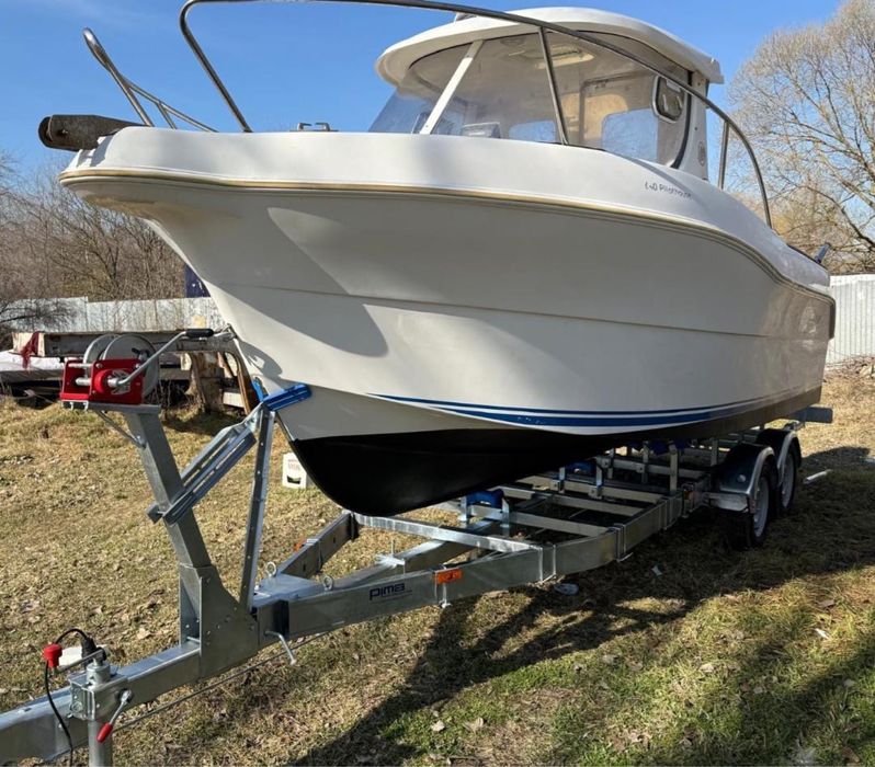 Barcă Quicksilver Pilot House 640 + Peridoc