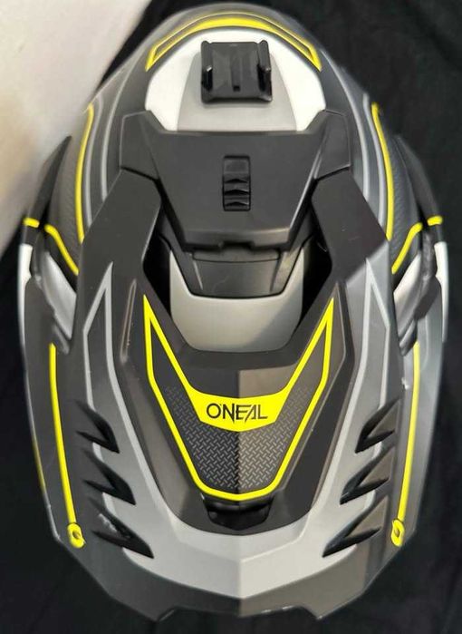 Продавам почти нова каска O'NEAL D-SRS Helmet Square V.23 Black/Gray/Neon Yellow