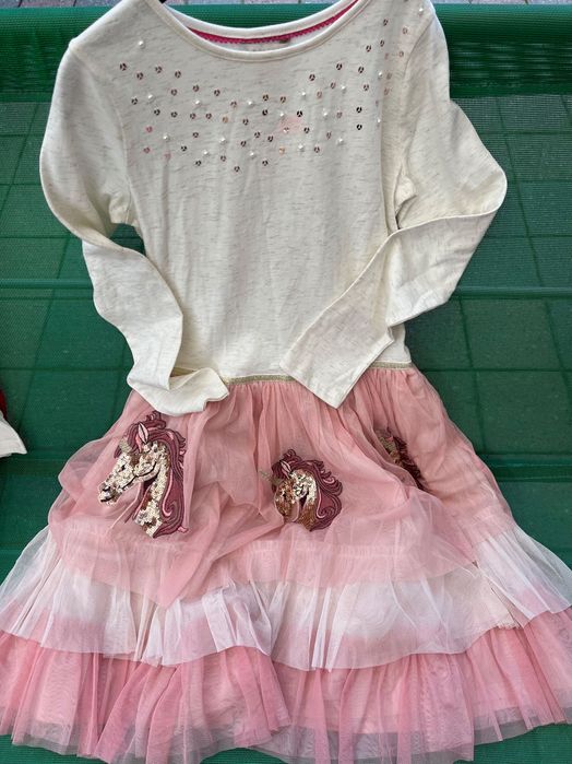 Нарядные платья для девочки 4-14 лет