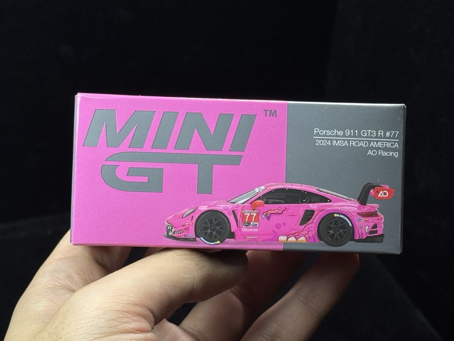 Mini GT | Porsche 911 GT3 #77 (Roxy)
