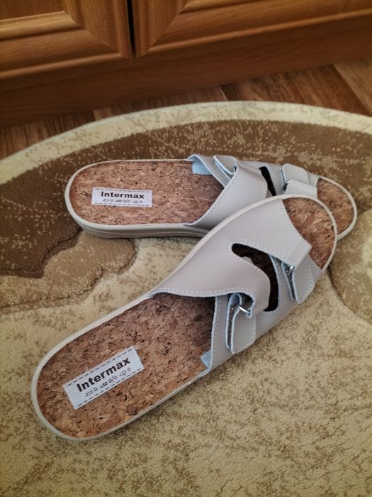 Женская обувь  стильная