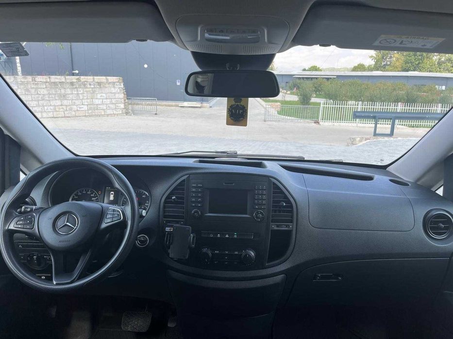 Mercedes Benz Vito 8+1 locuri