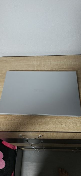 Leptop  asus  folosit putin