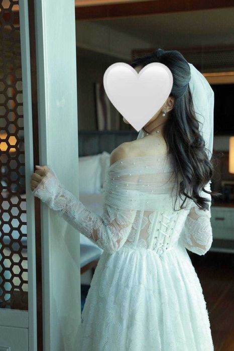 Свадебное платье мечты — корсет, шлейф, фата, бисер, на размер S-M