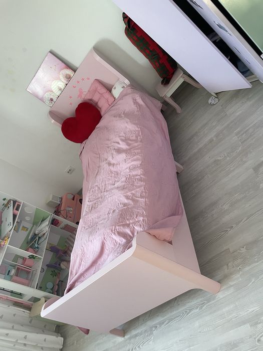 Pat extensibil IKEA Roz – Crește odată cu copilul tău!
