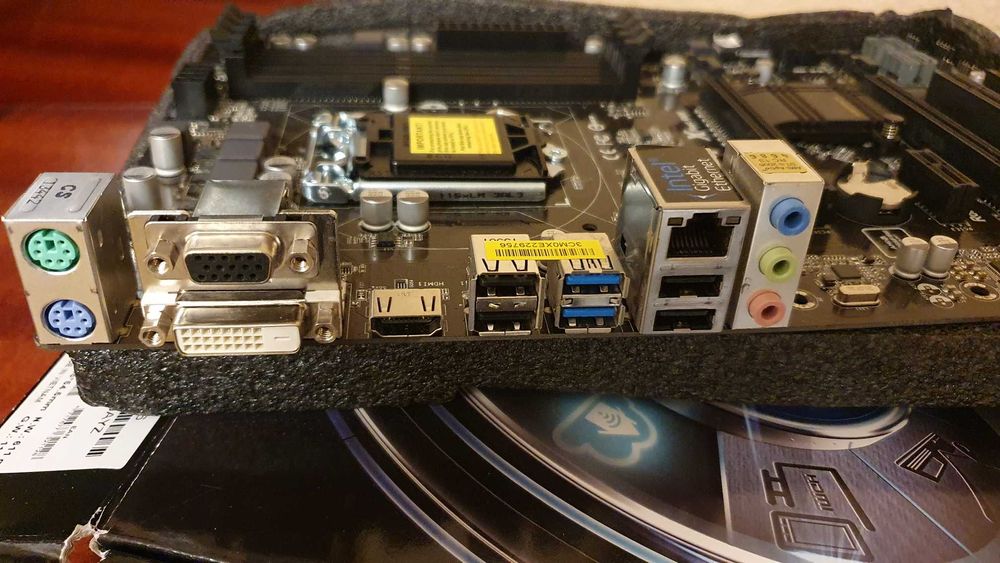 Placa de baza Asrock B85 Pro4 kit cu procesor intel g3240