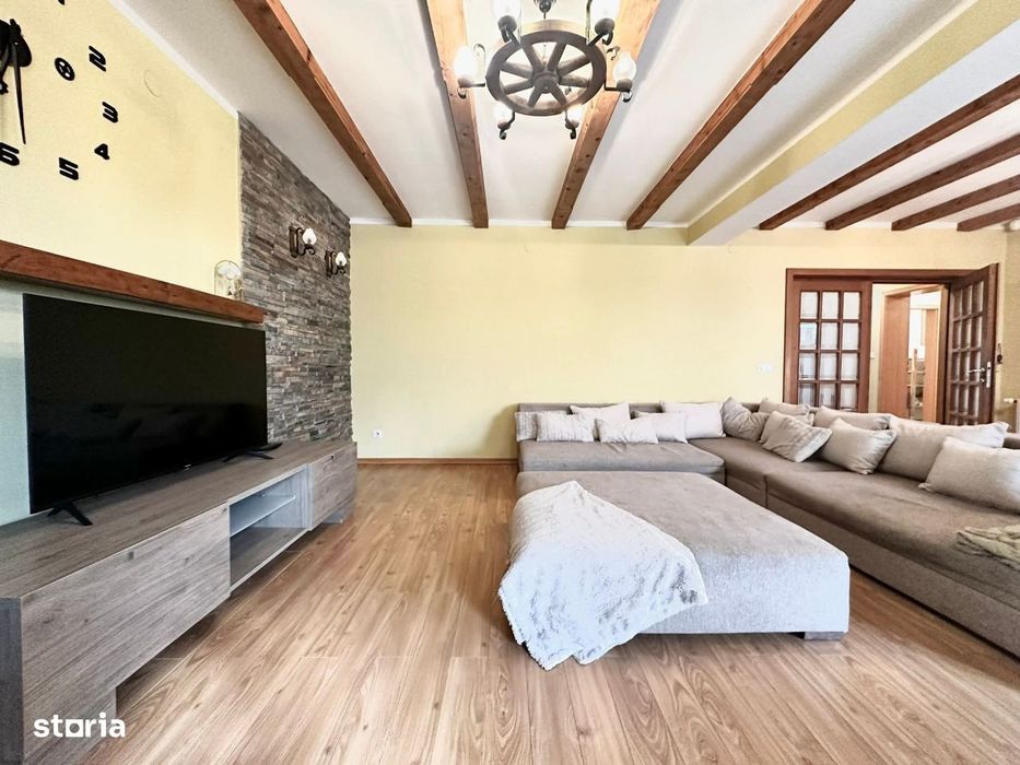 Casă de închiriat - 5 camere | 190 mp utili|Curte 500 mp|Saună|Stupini