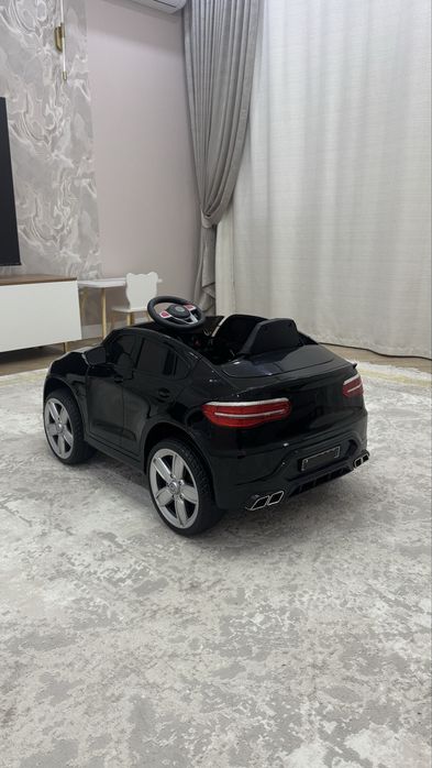 Детский автомобиль