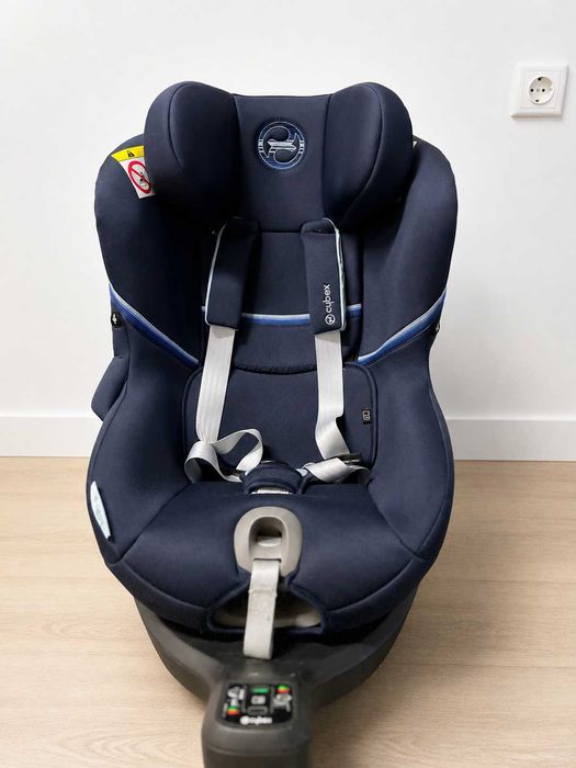 CYBEX Стол за кола с база (40-105см) SIRONA S I-SIZE - стол за кола от 0 до 4 години с Isofix - тъмносин