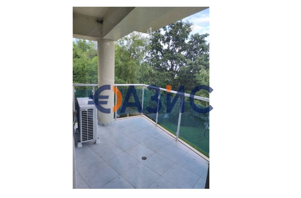 2-стаен апартамент на 3-ти етаж,комплекс Аквамарин на първа линия море