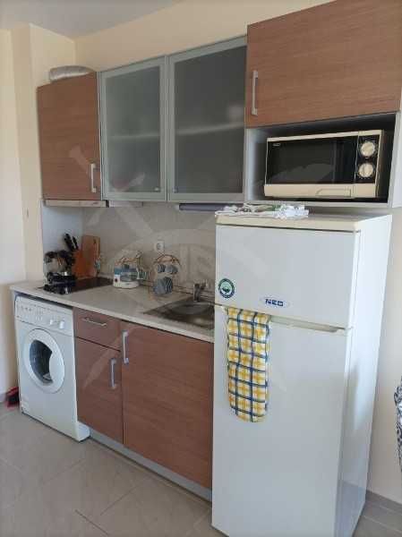 Продава се Двустаен апартамент в к.к. Слънчев бряг - 64 кв.м за 1036 €/кв.м - Снимка #3