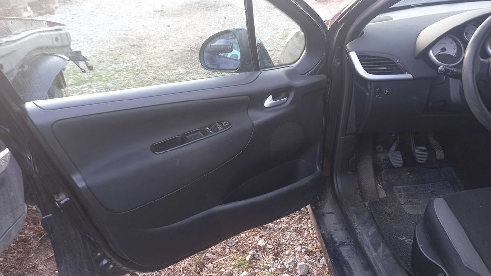 Пежо 207 1.4 16V НА ЧАСТИ