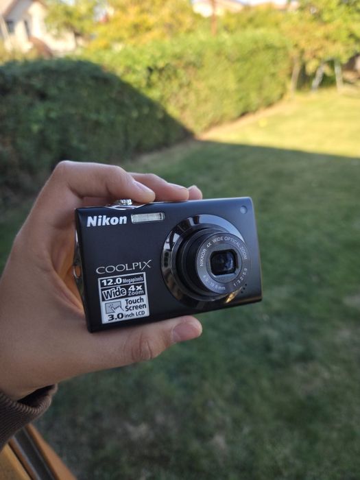 Nikon Coolpix S4000 negru
