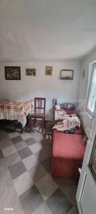 Casa cu doua corpuri