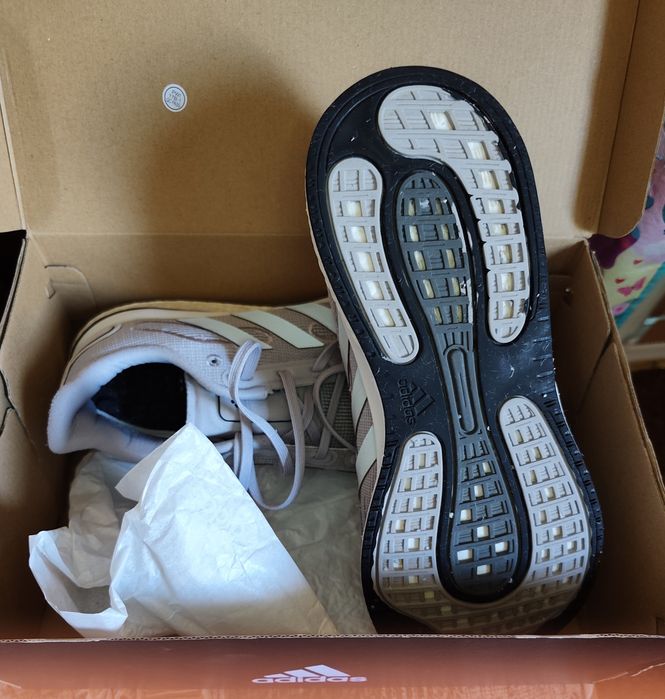 Маратонки Adidas Supernova M