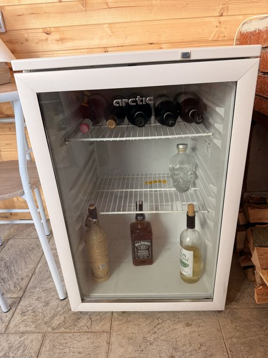 Vitrina Frigorifica Arctic 130l cu led