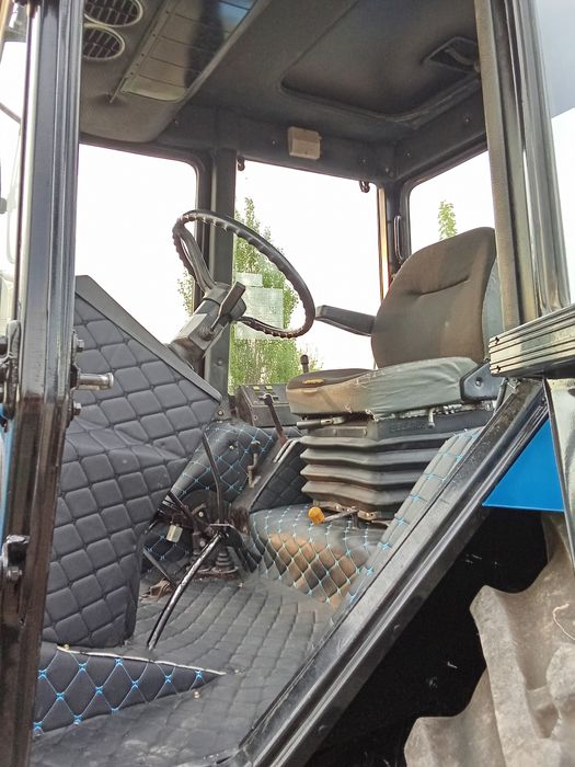 Трактор МТЗ 1221.2