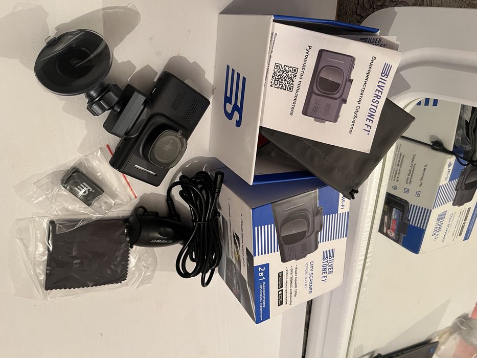 видеорегистратор 2 в 1 с GPS.