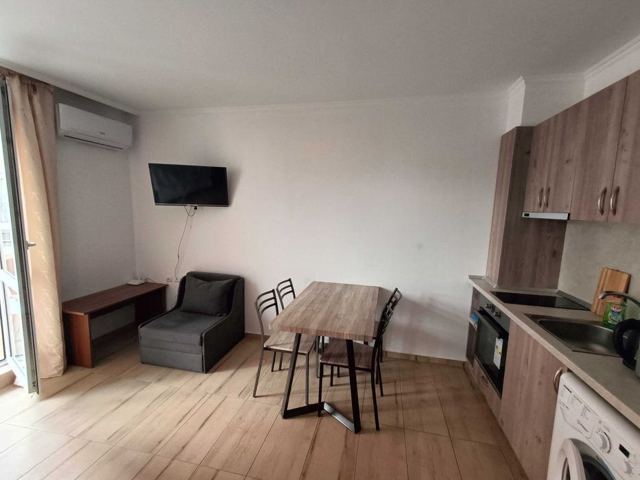 Дава се под наем Едностаен апартамент в к.к. Слънчев бряг - 40 кв.м за 357 € - Снимка #1