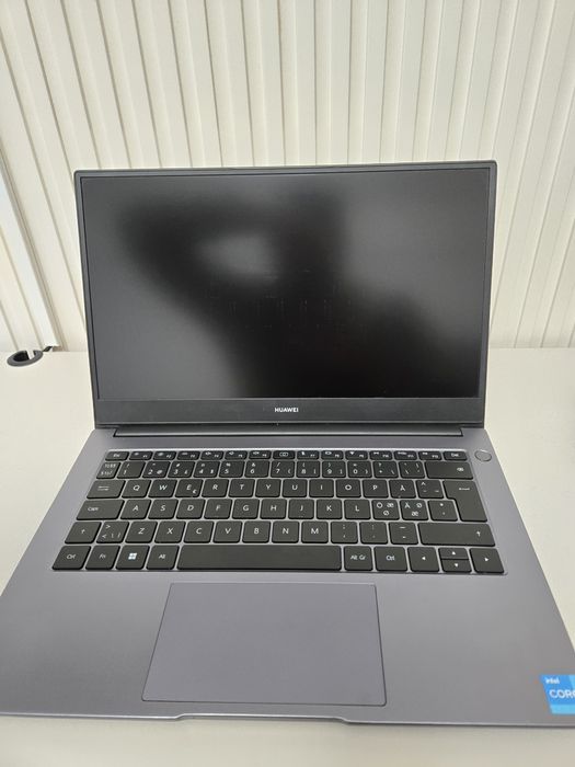 Huawei matebook D14