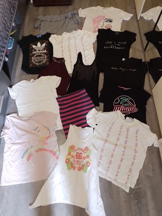 Lot tricouri diferite marimi