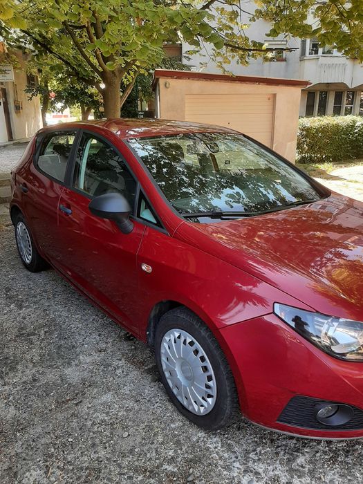 Vând autoturism Seat ibiza.