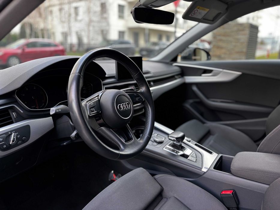 Audi A4 - Sedan - Echipare Ambition