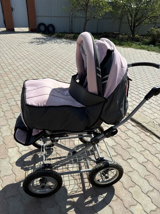 Коляска детская прогулочная