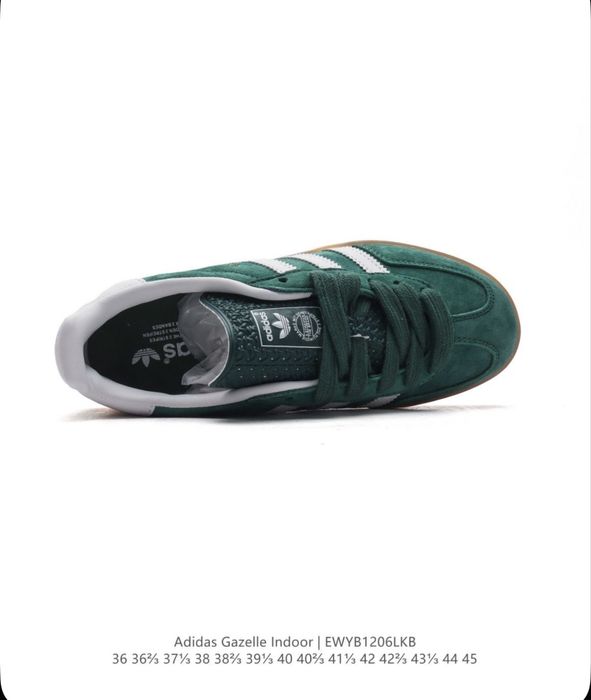 Кроссовки Adidas