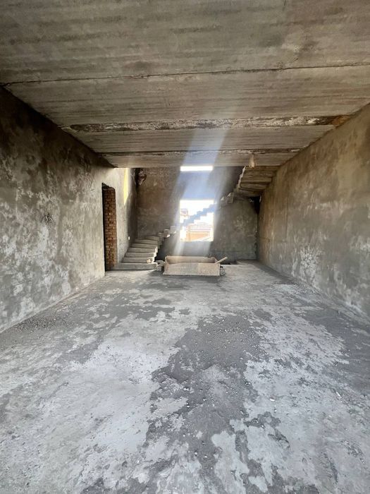 Танхаус 4,5 соток сотувда