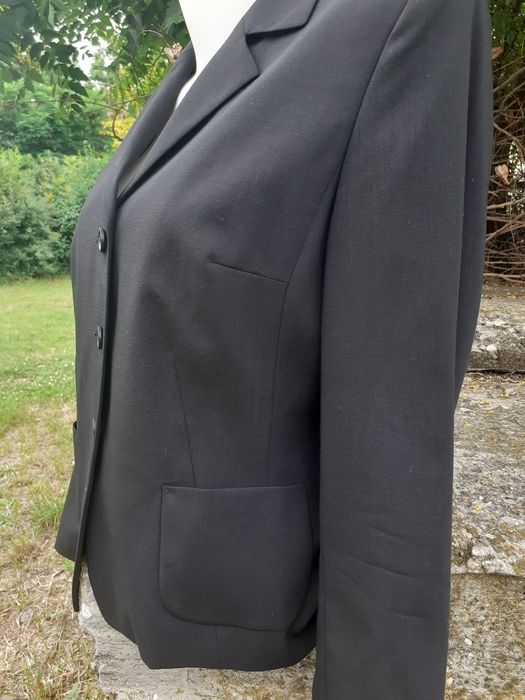 Дамско сако,вталено, делово.Vogue,черно, 40 размер