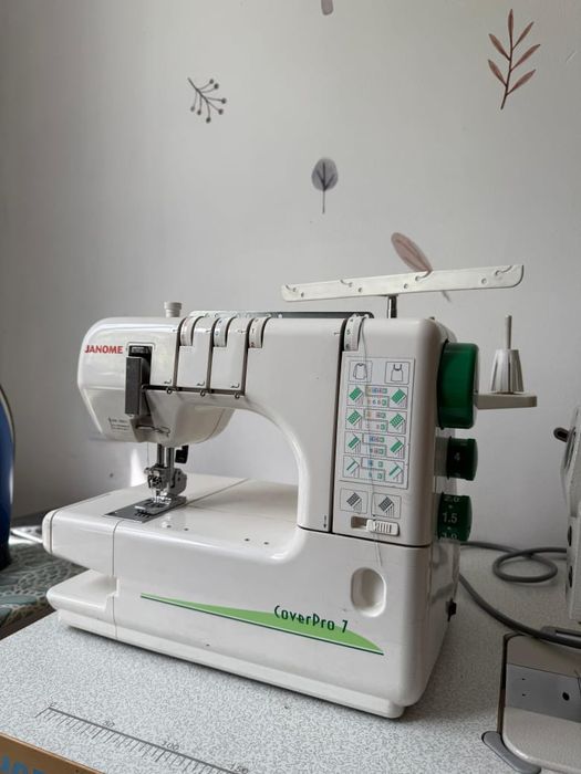 Распошивальная машина janome