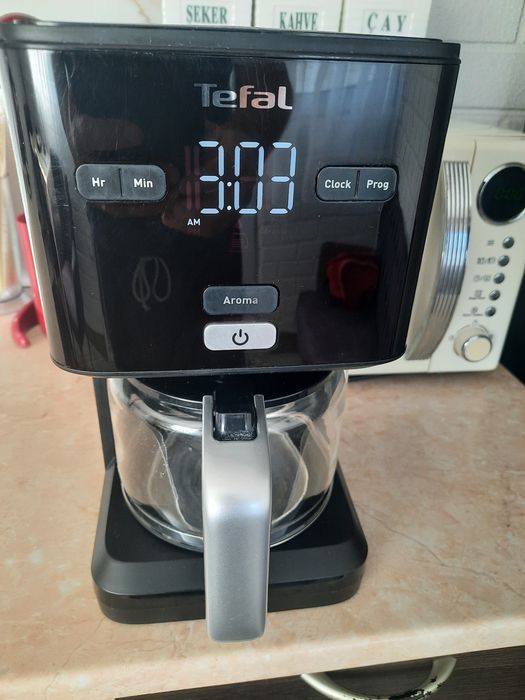 Cafetiera Tefal cu afișaĵ