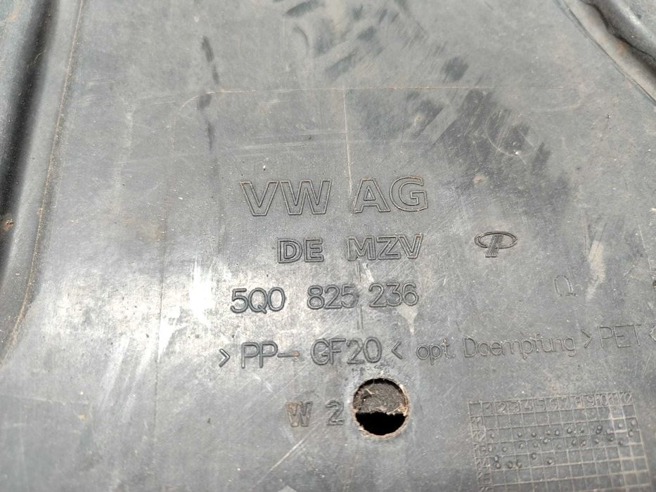 Scut Motor Protectie Compartiment Motor Seat Leon (5F) 2012–2020 / Cod OEM 5Q0825236 (4C2)