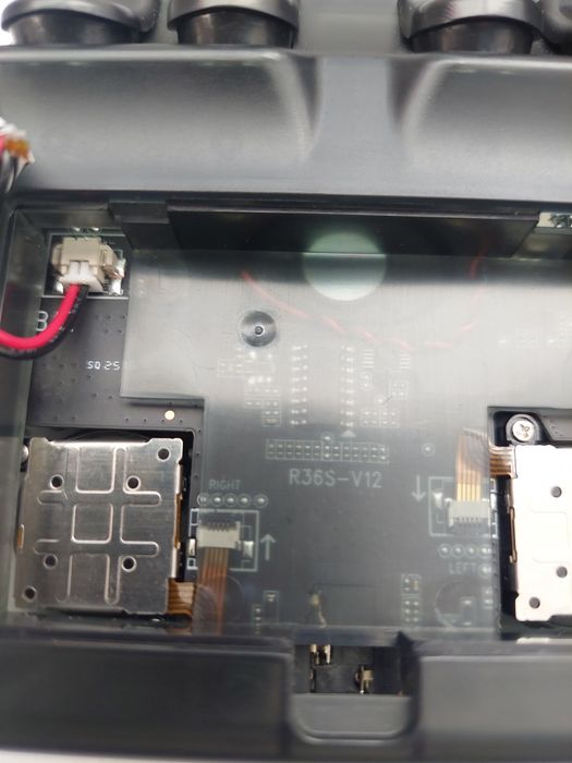 Consola R36S de jocuri retro nu mai pornește ?