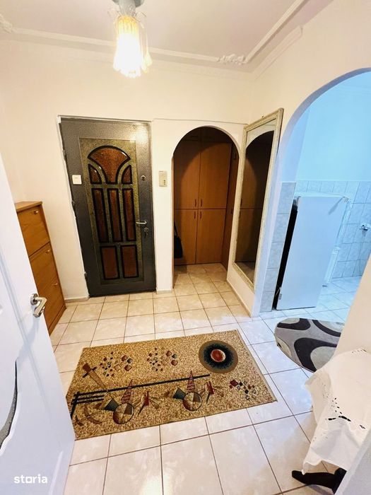 Apartamentcu gradina 2 camere. zona Gradinari in spate la Iulius Mall