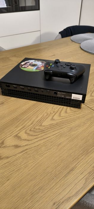 Xbox one X in stare buna