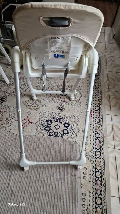 Детский стульчик для кормления
